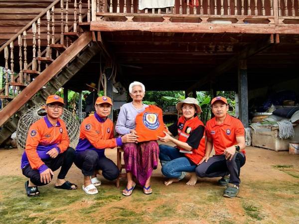 ทีมเพื่อนพึ่ง (ภาฯ) อาสาปฏิบัติบัติการภัยพิบัติลงพื้นที่ จังหวัดสุรินทร์