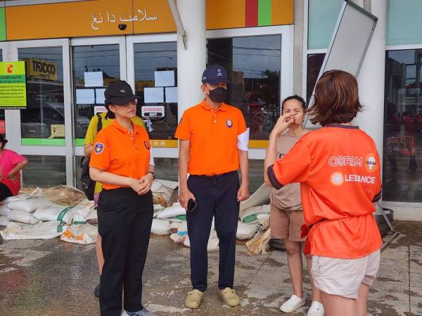 มูลนิธิอาสาเพื่อนพึ่ง (ภาฯ) ยามยาก สภากาชาดไทย ปฎิบัติการ ยกระดับแผนหลังน้ำทยอยลดระดับ