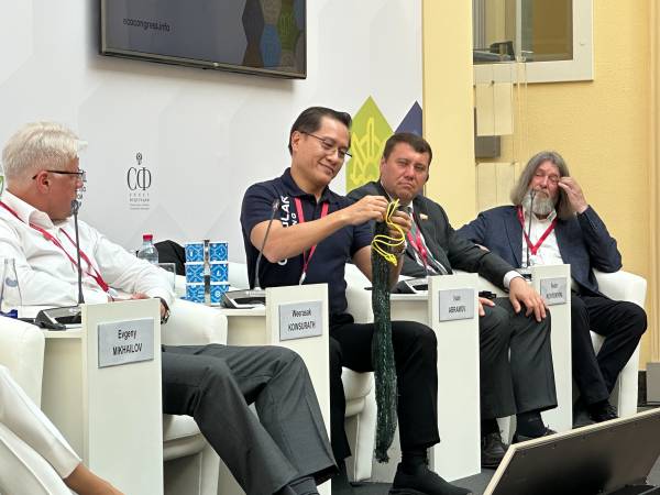 วิทยากรขึ้นอภิปรายในเวทีเสวนานานาชาติ เรื่อง Circular Economy : The Perpetual Motion Machine in the World of Resource (เศรษฐกิจหมุนเวียน..กลไกสำคัญสร้างความยั่งยืนแก่โลกของทรัพยากร)